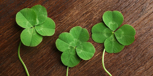 A história real por trás das superstições mais comuns